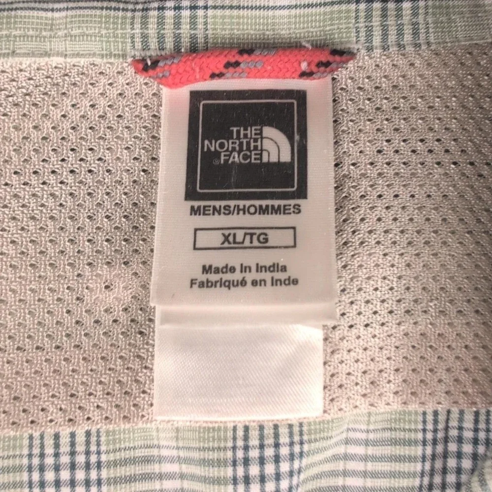 The North Face Mens XL Blue Green Plaid Short Sleeve Hiking Button Up Shirt